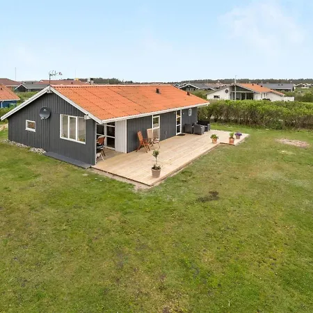 Holiday home Thamara - 350m From The Sea In Western Jutland By Interhome